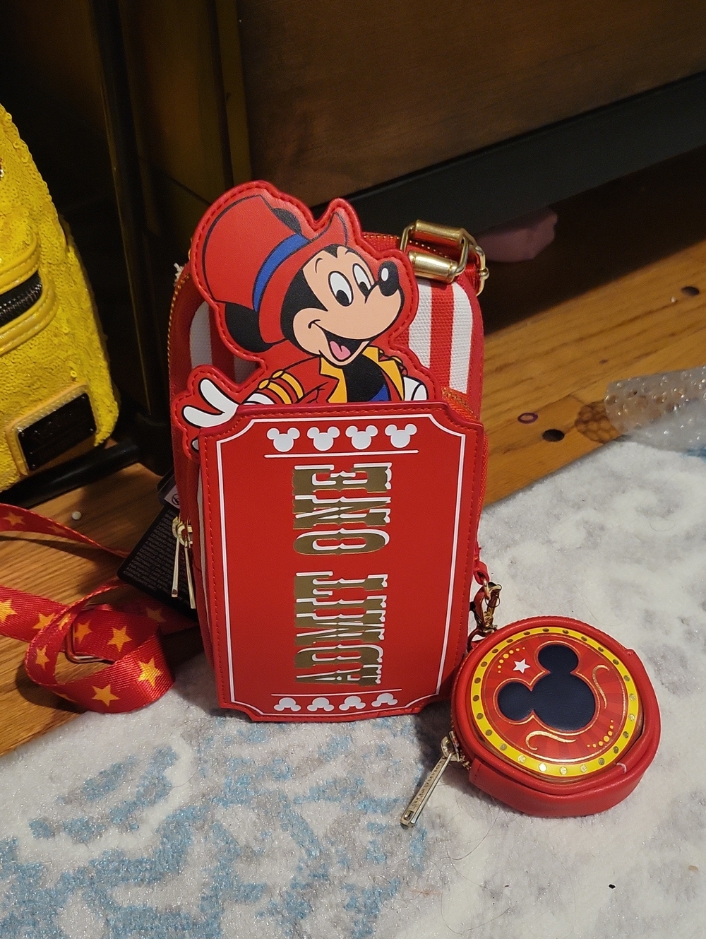 Loungefly MICKEY Crossbody With Coin Bag Keychain